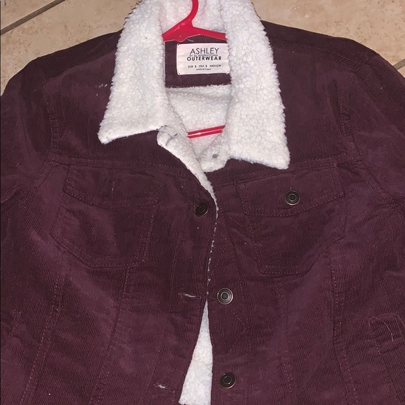 Maroon jacket - Picture 1 of 3
